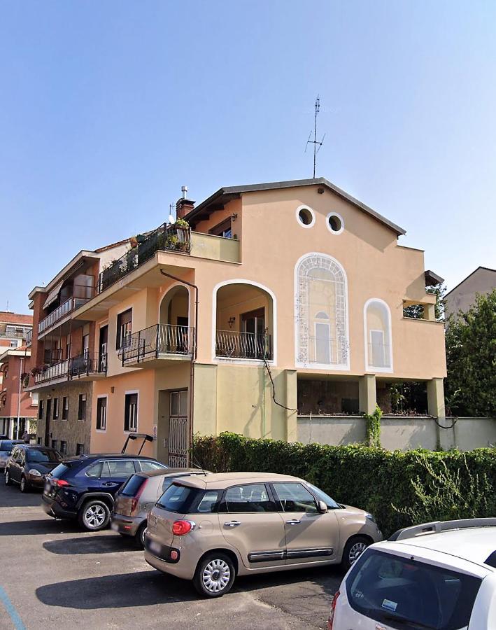 Ferienwohnung Yellow House Turin Exterior foto